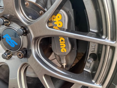 Ford Focus 2.5 RS 3dr 76