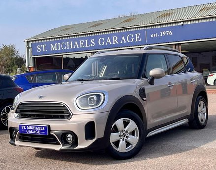 Mini Countryman 1.5 Countryman Cooper Classic Auto 5dr 1