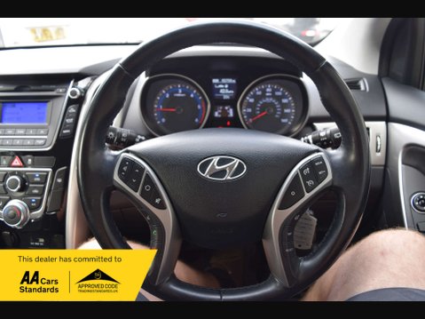 Hyundai i30 1.6 i30 SE Blue Drive CRDi 5dr 44