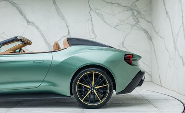 Aston Martin Vanquish Zagato Speedster 30