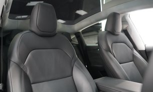 Tesla Model Y PREMIUM LONG RANGE AWD GROK AI Rear Screen Heated & Vented Seats 1 Owner VQ 4