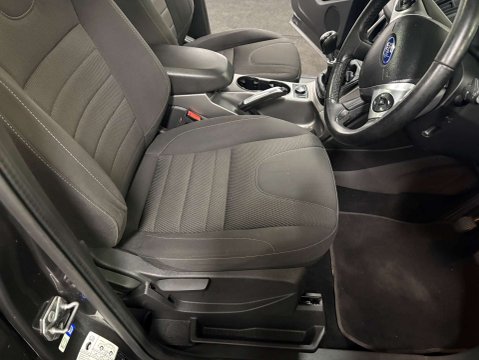 Ford Kuga 2.0 Kuga Zetec TDCI 5dr 13