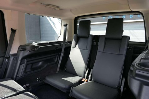 Land Rover Discovery SDV6 SE TECH 22