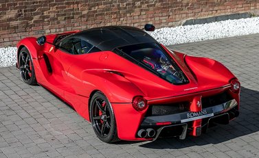 Ferrari LaFerrari 11