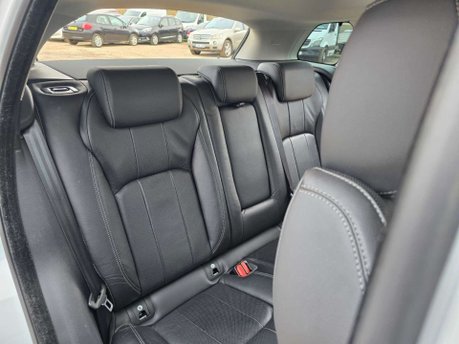 Land Rover Range Rover Evoque 2.0 eD4 SE Tech SUV 5dr Diesel Manual FWD Euro 6 (s/s) (150 ps) 30