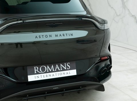 Aston Martin DBX 707 25