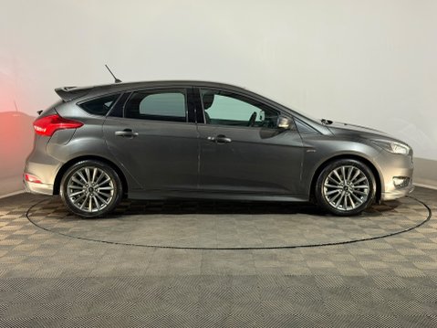 Ford Focus ST-LINE TDCI 4