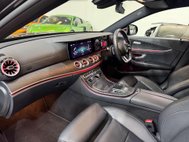 Mercedes-Benz E Class 2.0 E300de 13.5kWh AMG Line Saloon 4dr Diesel Plug-in Hybrid G-Tronic+ Euro 40
