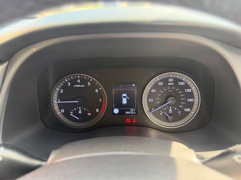 Hyundai TUCSON 1.6 GDi Blue Drive SE Nav Euro 6 (s/s) 5dr 31