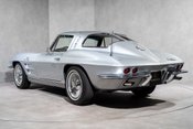 Chevrolet Corvette Stingray SPLIT WINDOW MANUAL FUELIE. FULL RESTO. MATCHING NUMBERS. IMMACULATE. 6
