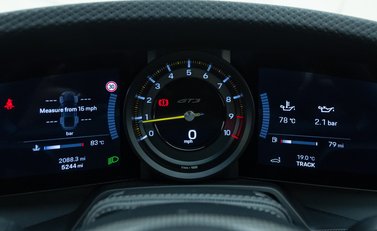 Porsche 911 GT3 TOURING (992) 20