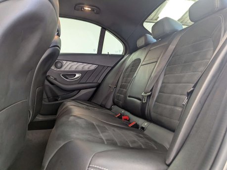Mercedes-Benz C Class 2.0 C 220 AMG Line D Auto 4dr 43