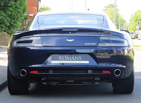 Aston Martin Rapide 11