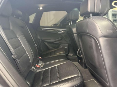 Porsche Macan 3.0 TD V6 S SUV 5dr Diesel PDK 4WD Euro 6 (s/s) (258 ps) 42