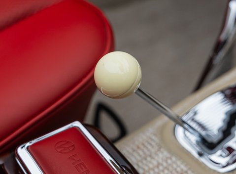 Mercedes-Benz 280 SL W113 Pagoda 39