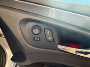 Vauxhall Insignia 2.0 CDTi ecoFLEX Design Euro 5 (s/s) 5dr 17
