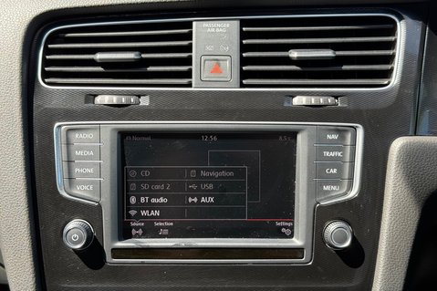 Volkswagen Golf GTI LAUNCH DSG - APPLE CAR PLAY - 2 OWNERS - 9 SERVICES RECORDED 36