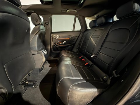 Mercedes-Benz GLC GLC 220 D 4MATIC AMG LINE PREMIUM PLUS 19
