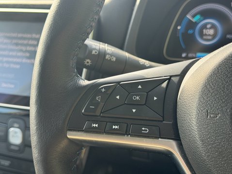 Nissan LEAF Nissan Leaf 39kWh N-Connecta Hatchback 5dr Electric Auto (150 ps) 16