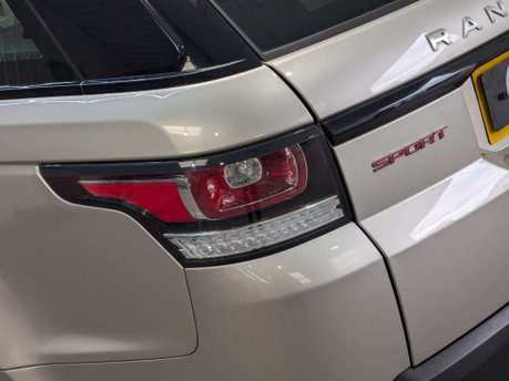 Land Rover Range Rover Sport 3.0 Range Rover Sport HSE Dynamic SDV6 Auto 4WD 5dr 40