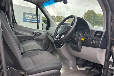 Mercedes-Benz Sprinter 319 V6 Cdi Lwb Hr Panel Van - Twin Side Doors / Air Con / Rear Camera 19