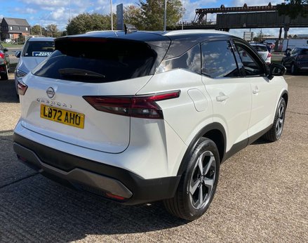 Nissan Qashqai 1.3 Qashqai N-Connecta DiG-T MHEV 5dr 9
