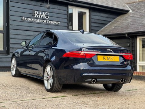Jaguar XF 3.0d V6 S Saloon 4dr Diesel Auto Euro 6 (s/s) (300 ps) 11