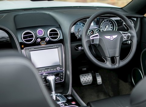 Bentley Continental GT GTC V8 S Mulliner 23