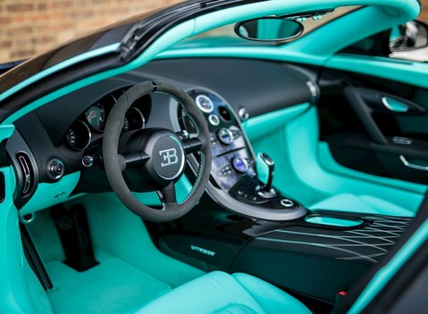 Bugatti Veyron Grand Sport Vitesse 13