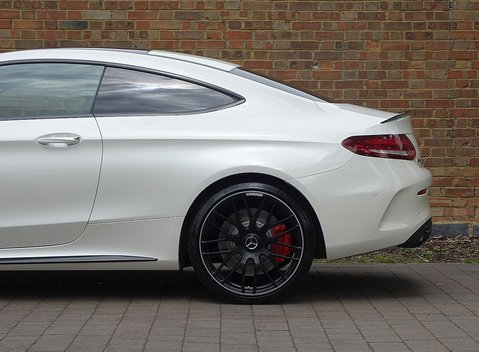 Mercedes-Benz C Class C63 S Coupe 22