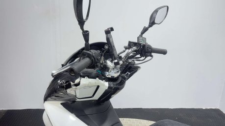 Honda PCX 2015 WW SPARES OR REPAIR PROJECT LEARNER SCOOTER 125CC BIKE 24