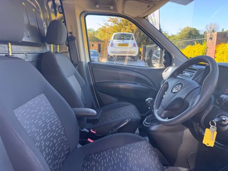Vauxhall Combo 1.6 Combo 2000 CDTi S/S 26