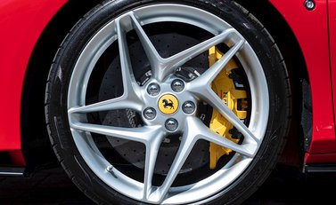 Ferrari F8 Tributo 10