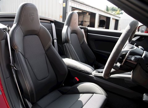 Porsche 911 Turbo S Cabriolet (992) 14