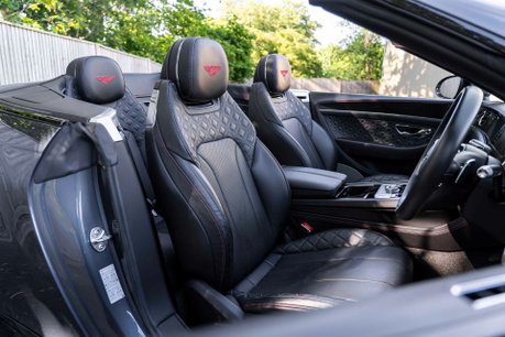 Bentley Continental GTC V8. MULLINER SPEC. DYNAMIC RIDE. ROTATING DISPLAY. CARBON INTERIOR. 6