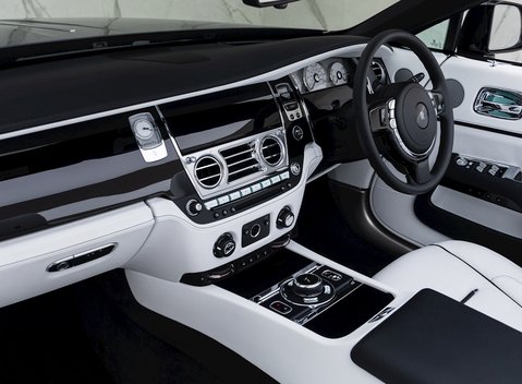 Rolls-Royce Dawn 16