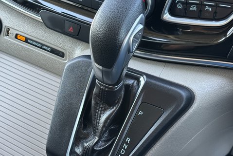 Ford Tourneo Custom 320 Titanium X L2 170 ps Automatic - 8 Seater 42