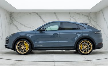 Porsche Cayenne Turbo GT 2