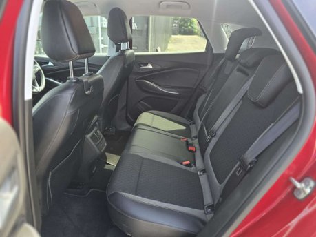 Vauxhall Grandland X 1.6 Turbo D BlueInjection Sport Nav SUV 5dr Diesel Auto Euro 6 (s/s) (120 p 17