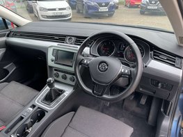 Volkswagen Passat 2.0 Passat SE Business TDI BlueMotion Technology 4dr 17