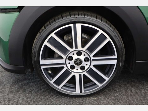 Mini Hatch 1.5 Cooper Exclusive Auto 3dr 48