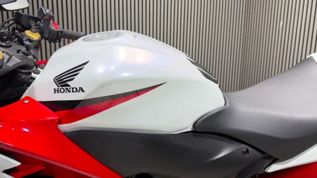 Honda CBR CBR 600 2011 ONLY 11K LONG MOT WARRANTY SUPER SPORT 600CC 13