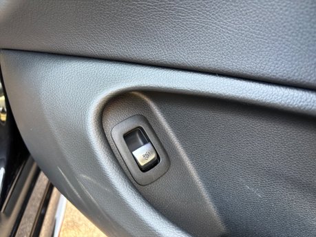 Mercedes-Benz C43 3.0 C43 V6 AMG (Premium Plus) Cabriolet 2dr Petrol G-Tronic+ 4MATIC Euro 6 22