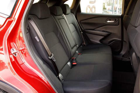 Nissan Qashqai DIG-T ACENTA PREMIUM MHEV 36