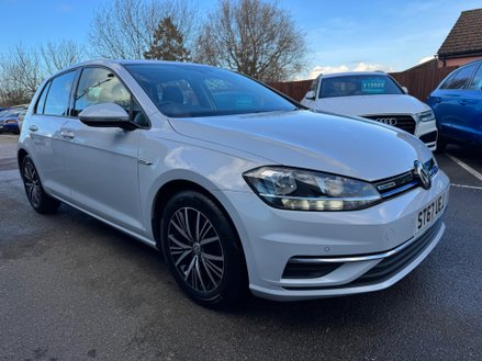 Volkswagen Golf SE NAVIGATION TSI EVO