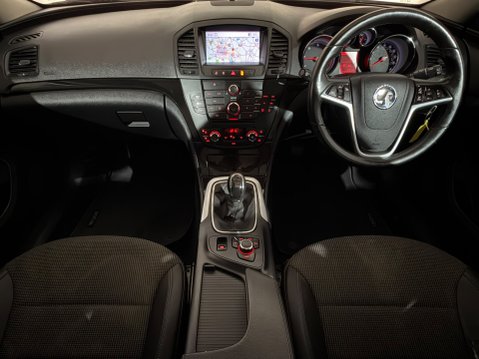 Vauxhall Insignia SE NAV CDTI 12