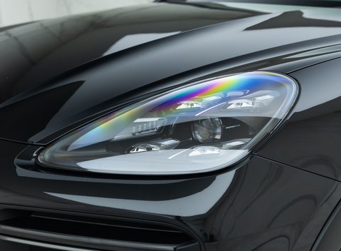 Porsche Cayenne Turbo GT 30