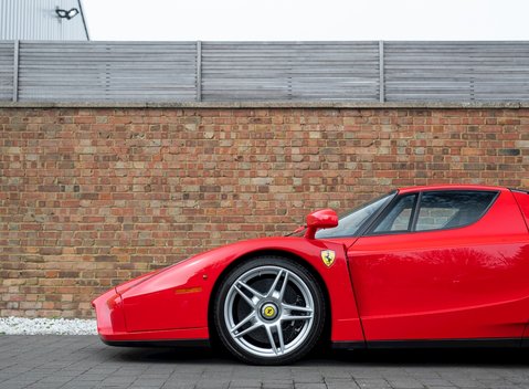 Ferrari Enzo 24