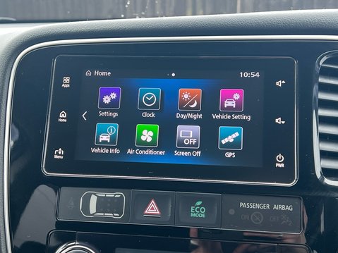 Mitsubishi Outlander DI-D 4 24