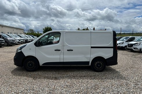 Vauxhall Vivaro SWB L1H1 Low Roof 2700 NO VAT